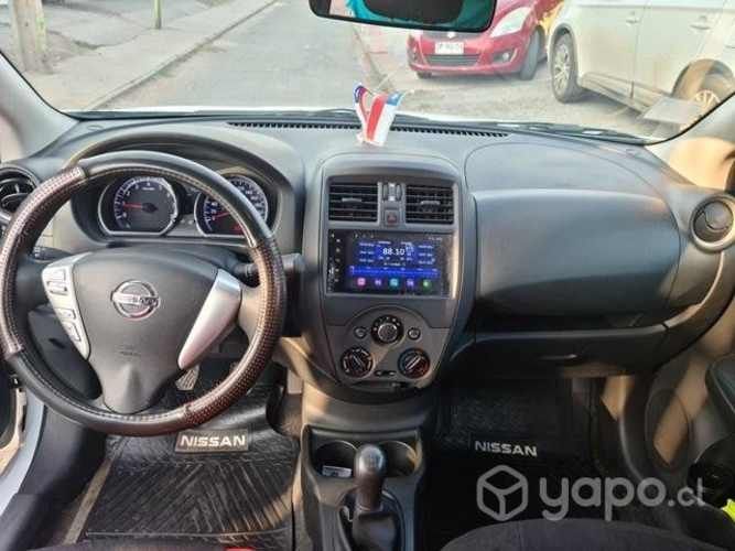 Nissan versa 2019