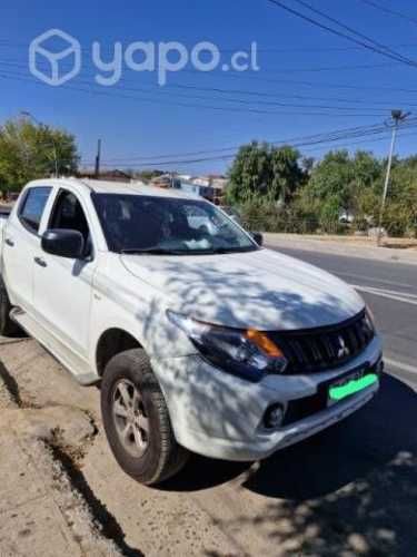 Vendo L diesel version dakar 4x2