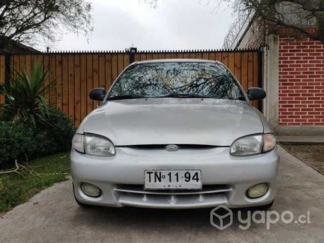 Hyundai accent 2000