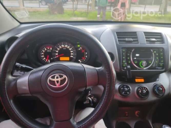Toyota rav 4, año 2011