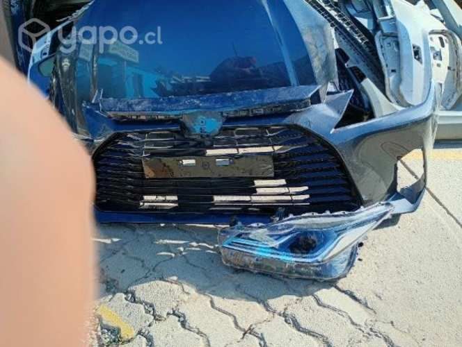 Optico izquierdo ORIGINAL Toyota Yaris 2024