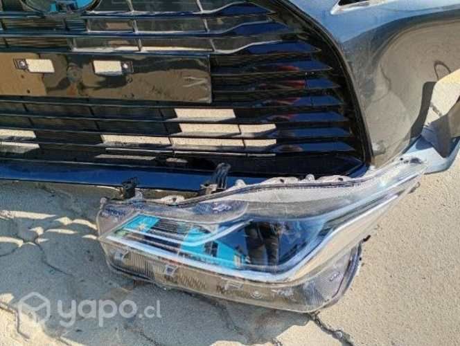 Optico izquierdo ORIGINAL Toyota Yaris 2024