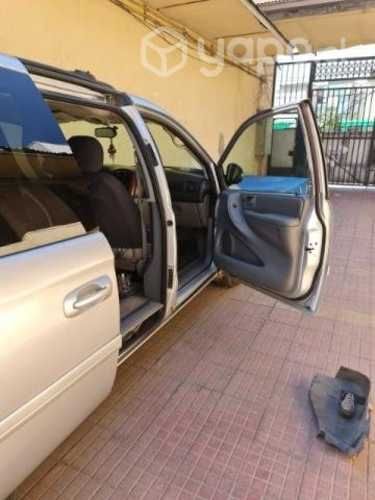 Vendo van chrysler town & country 2.007