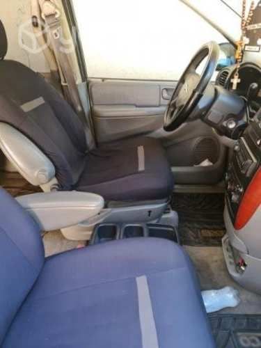 Vendo van chrysler town & country 2.007