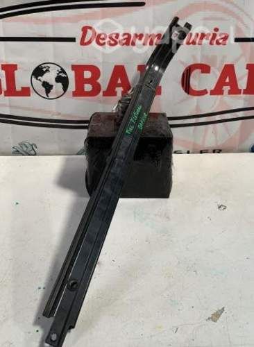 Riel superior lateral RENAULT DOKKER 2021