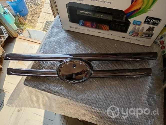 Bisel máscara Toyota Rush 2022 2023 2024 Original