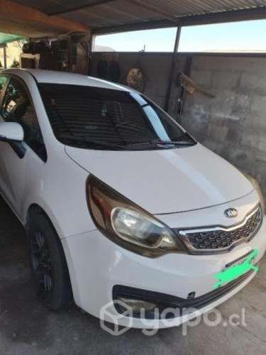 Vendo kia rio 4 conversable. Se responde whatsapp