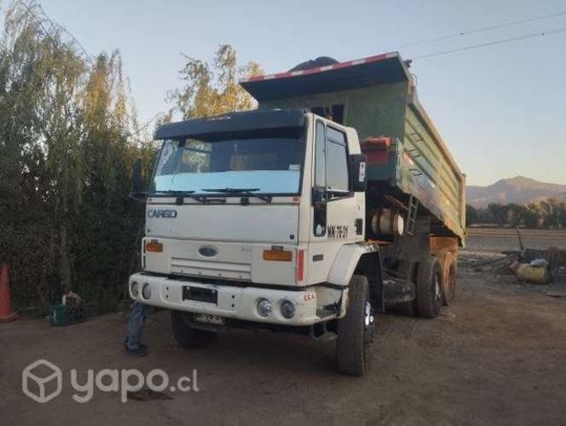 Ford cargo 2831 tolva
