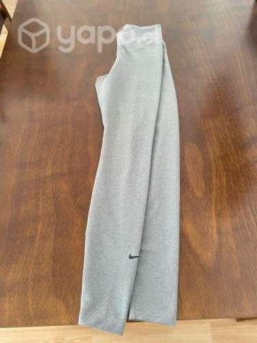 Calzas nike