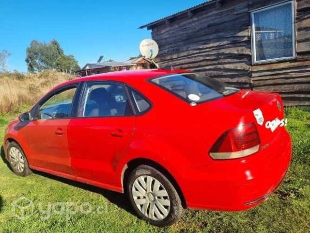 Volkswagen polo sedan 2017