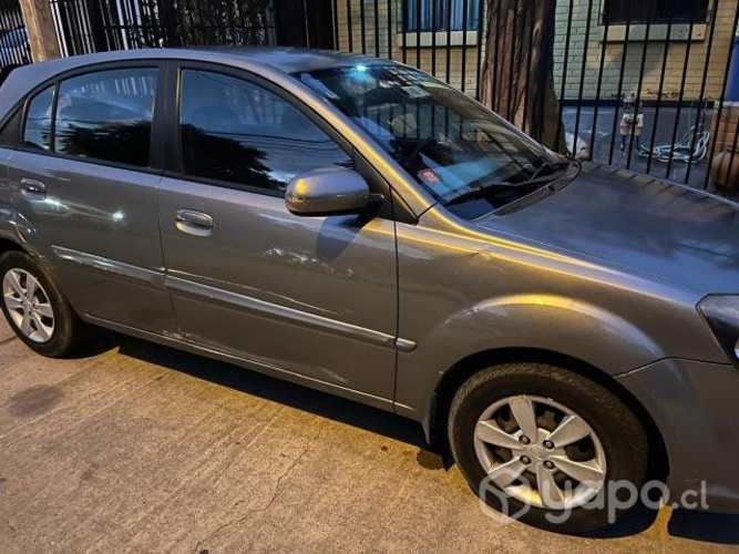 Kia motors rio jb 2011