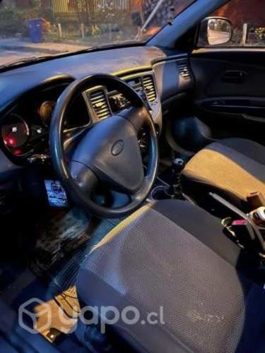 Kia motors rio jb 2011