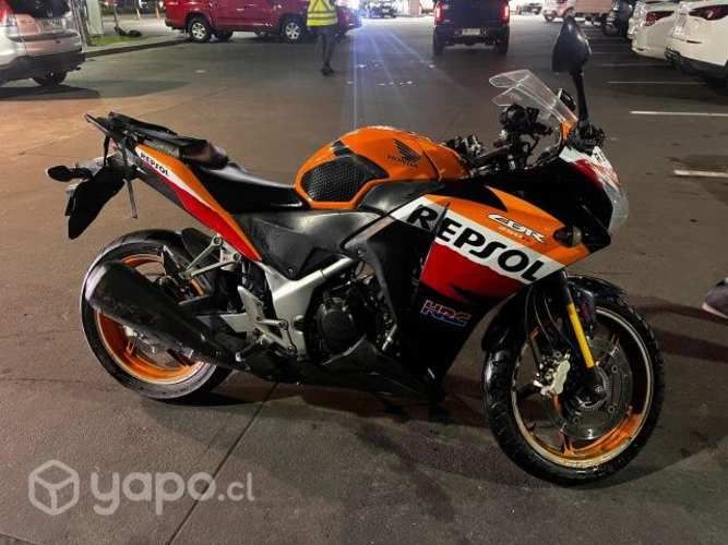 Vendo honda CBR250 RA