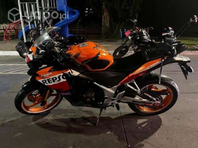 Vendo honda CBR250 RA