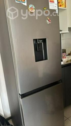 Refrigerador samsung con 4 meses de ysy