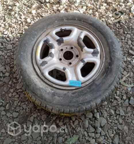 Llanta Fierro Con Neumático Malo (RDD008) Renault