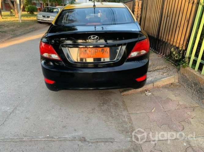 Taxi Hyundai accent 2015