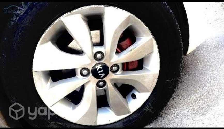 Se vende Kia rio 5