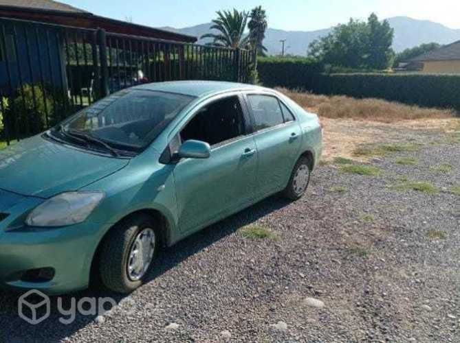 Toyota yaris 2009