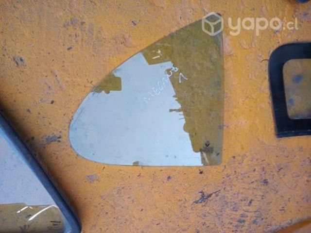 Renault megane vidrio aleta trasero derecho envio