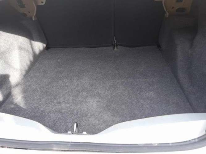 Peugeot 301 2017 automático oportunidade