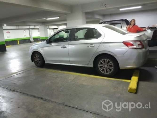 Peugeot 301 2017 automático oportunidade