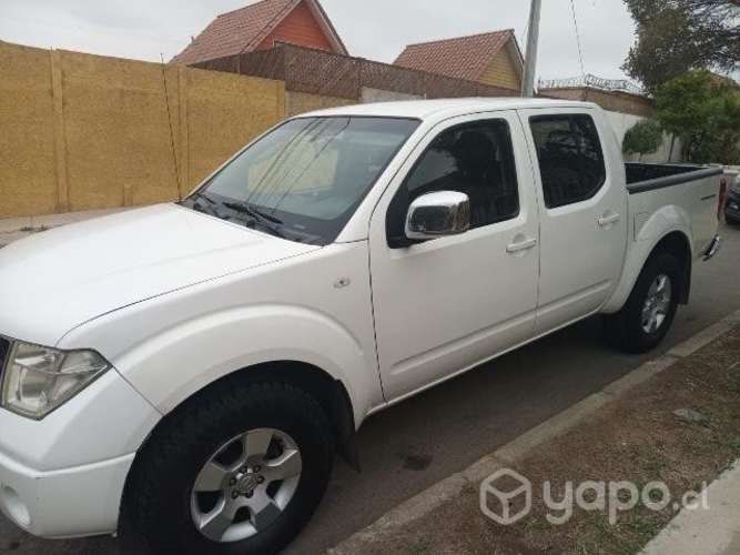 Nissan navara 2013 2.5 diesel automatica