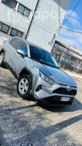 Vendo toyota rav4 2020