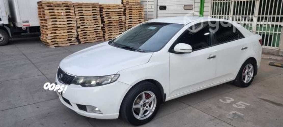 Kia motors cerato 2013