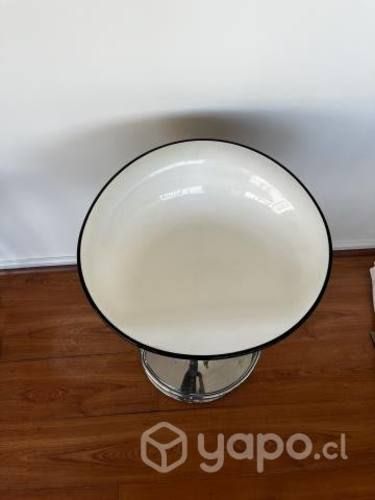 Taburete , piso ajustable