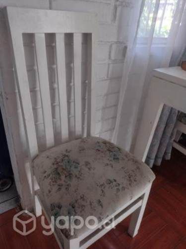 Mesa con cubierta de vidrio 8 personas