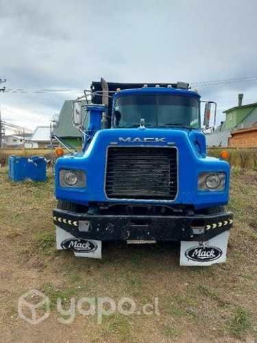 Camion tolva 16m3 Mack 1999