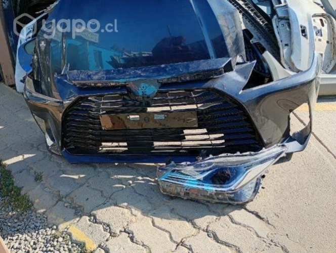 Parachoque Toyota Yaris 2024 ORIGINAL con rejilla