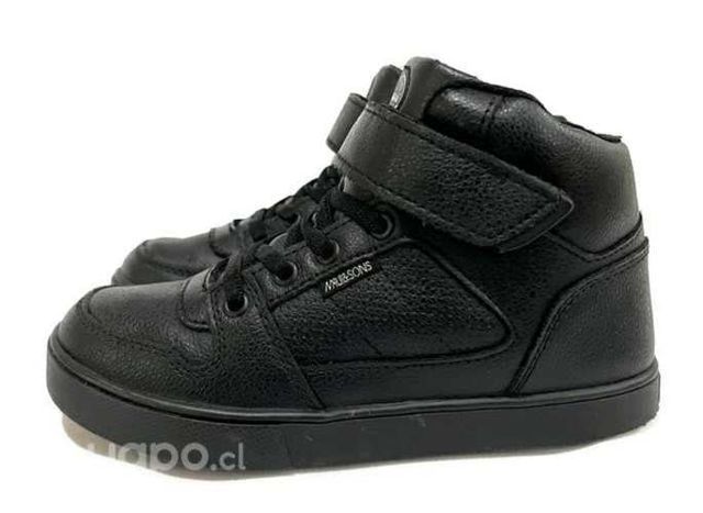 Zapatilla Con Caña Escolar Marca Maui N*32 Negro