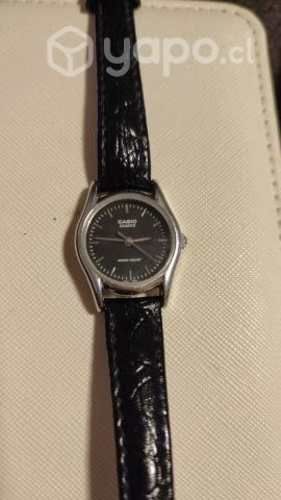 Reloj Casio femenino