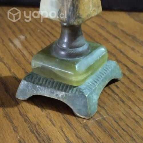 Lámpara base de bronce y onix