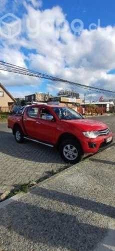 Camuoneta mitsubushi 4x4 2015