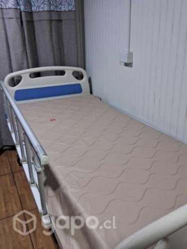 Cama clínica con colchón antiescaras nuevos