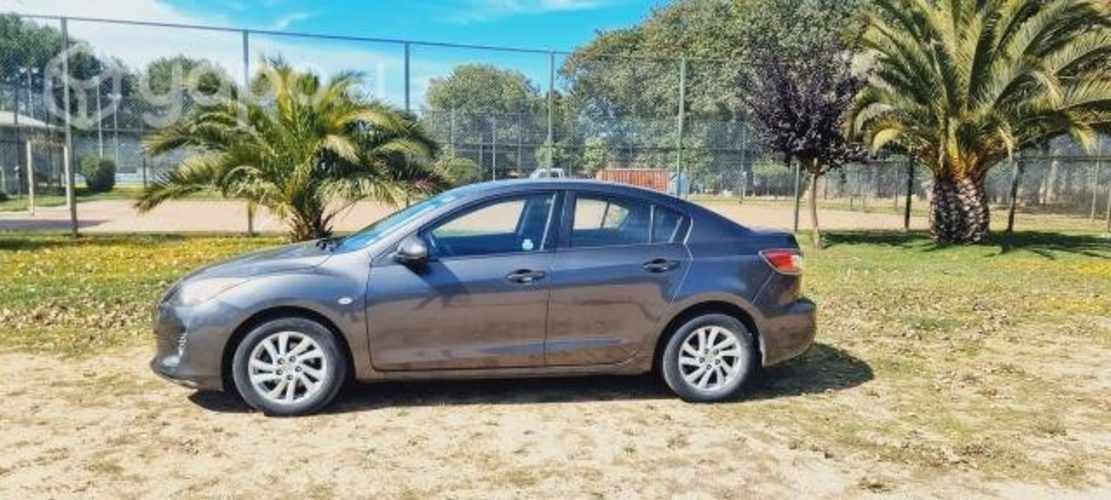 Se vende impecable auto mazda 3 2012