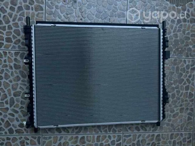 Radiador de motor Ford Mustang 3.7 y 5.0