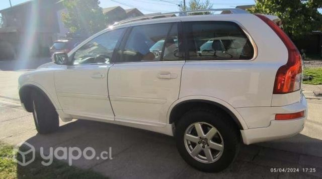 Volvo xc90 t5 awd 2013