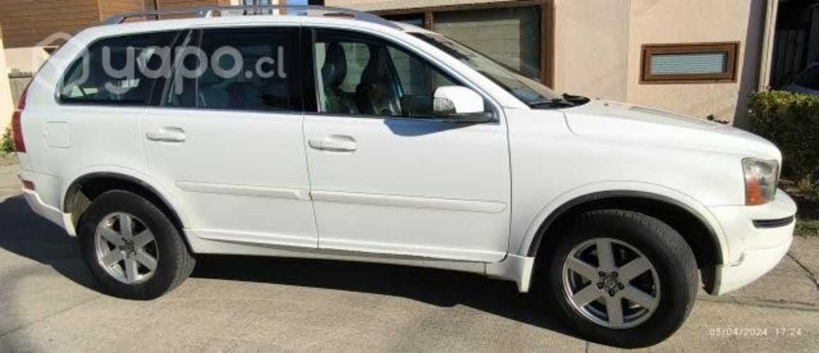 Volvo xc90 t5 awd 2013