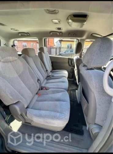 Kia gran carnival 2008