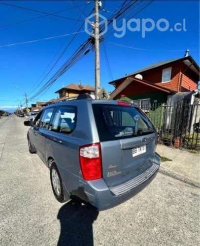 Kia gran carnival 2008
