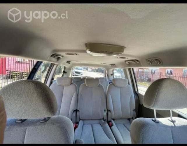 Kia gran carnival 2008