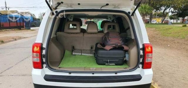 Jeep Patriot 2012 4x4 Blanco y Beige