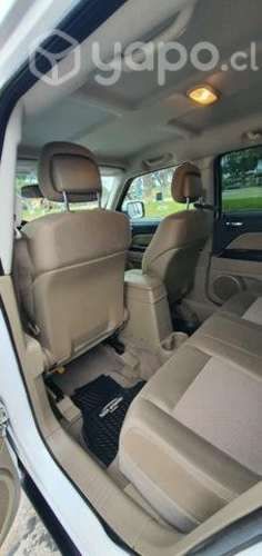 Jeep Patriot 2012 4x4 Blanco y Beige