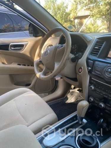 Nissan pathfinder 2015