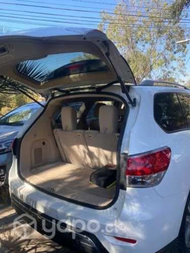 Nissan pathfinder 2015