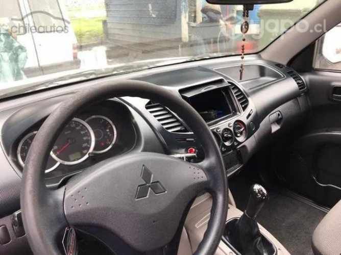Mitsubishi L200 buen estado